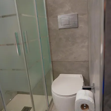 R-home Crispi Apartament Katania
