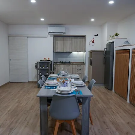 Apartmán R-home Crispi *