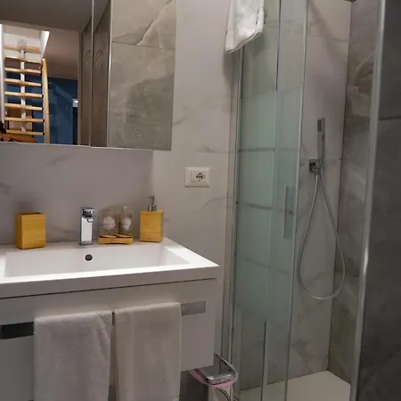 Apartmán R-home Crispi Katánie