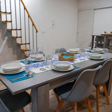 R-home Crispi Apartmán *