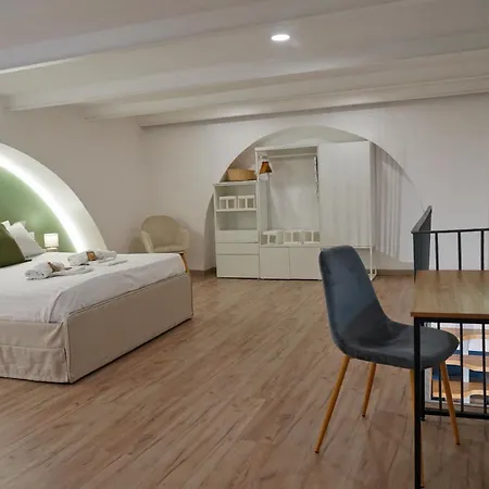 R-home Crispi Katánie