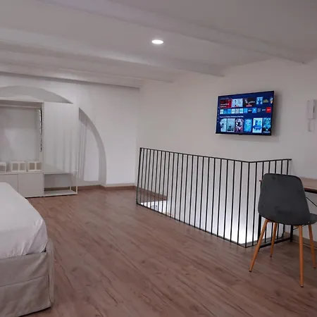 R-home Crispi * Katánie