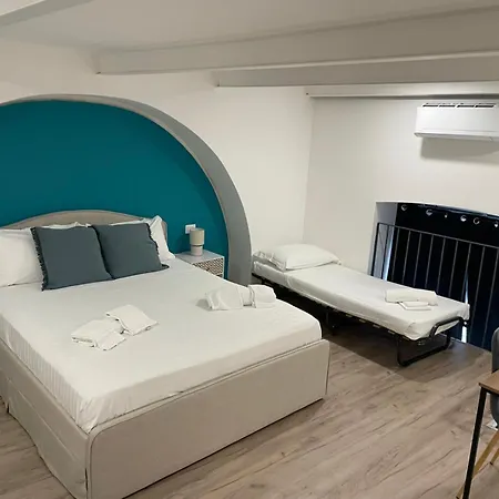 Apartmán R-home Crispi Katánie